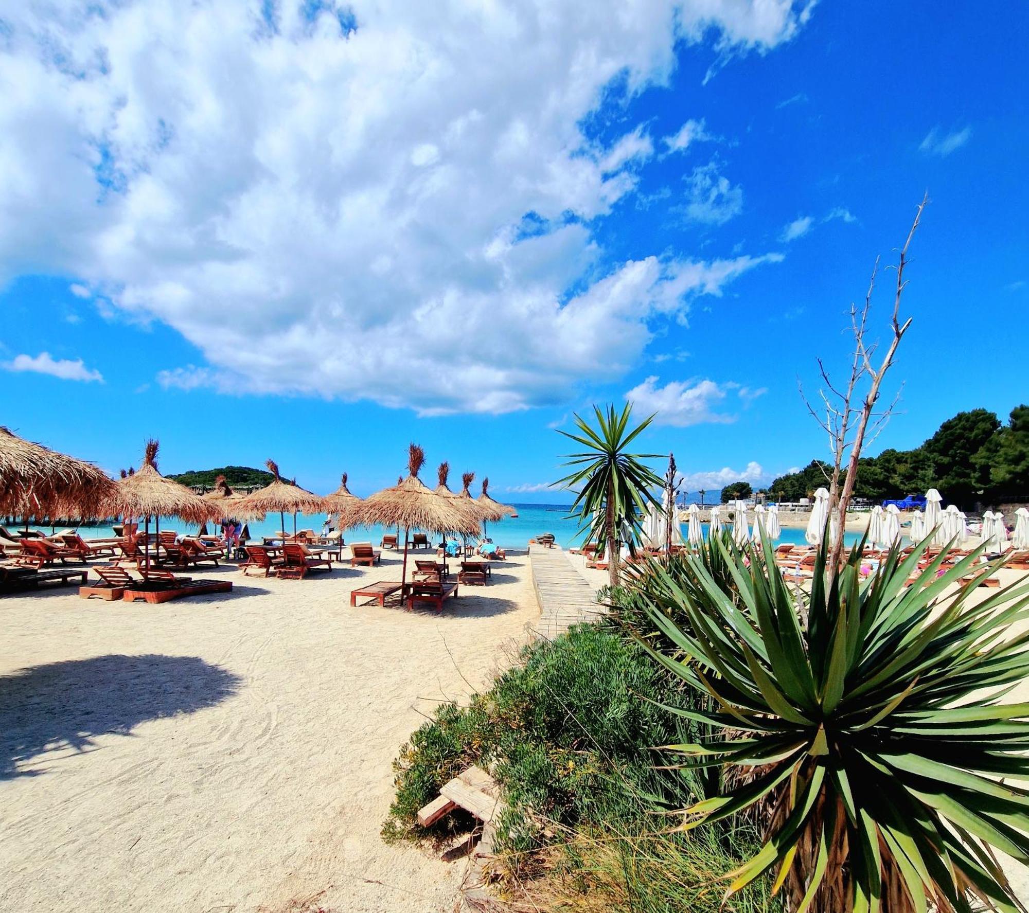 Hotel Villagekona Ksamil Ngoại thất bức ảnh